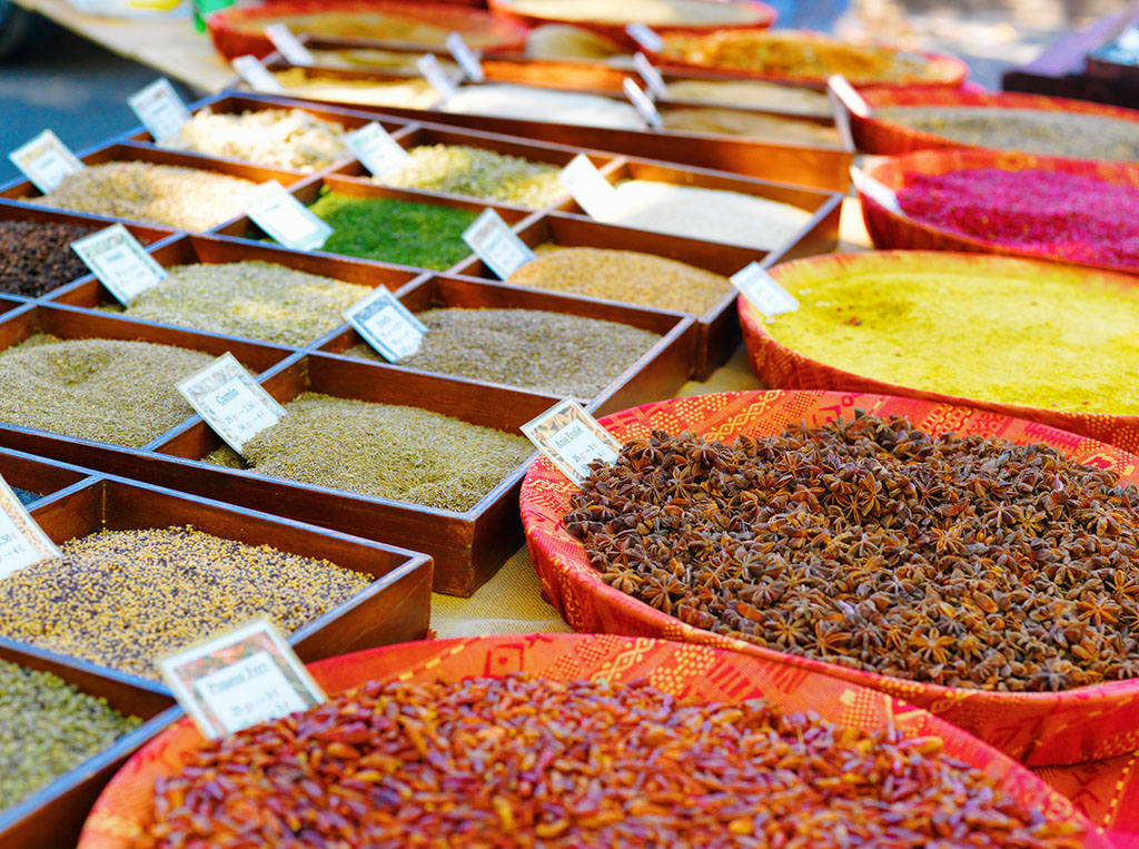 France, Provence, Arles, market, Herbs and spices